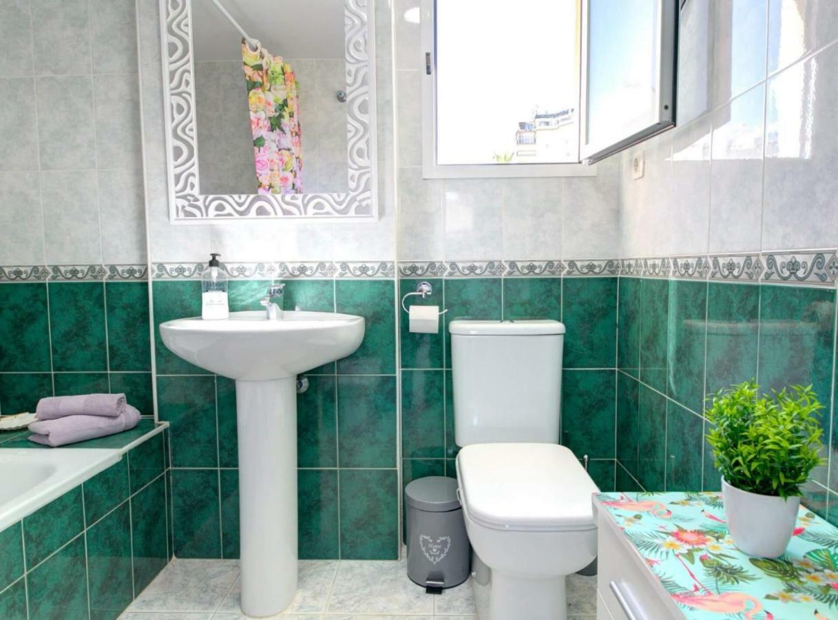 Apartamento Vinuela Fuengirola Luaran gambar